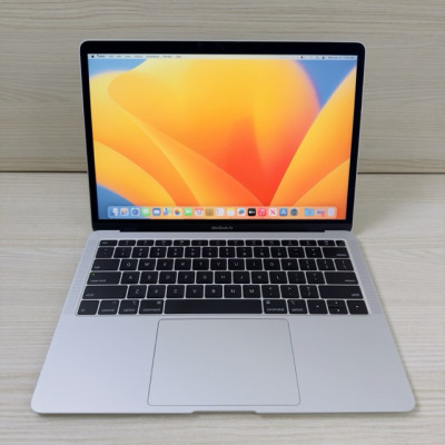 MacBook Air 2018 Silver i5 1.6ghz 16/256